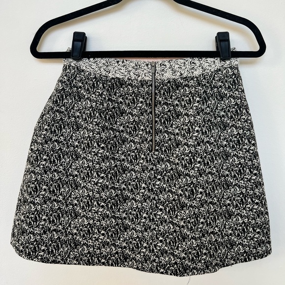 Banana Republic Skirt - Picture 2 of 3